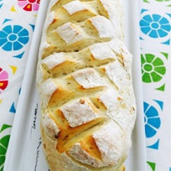 Pão Recheado com Fiambre e Queijo 