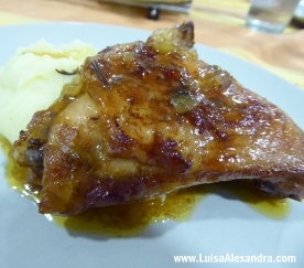 Frango no Forno com Alecrim