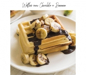 Waffles de banana e cacau